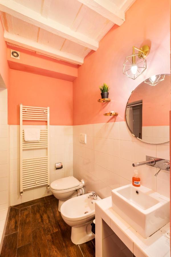 Historic Center Apartment - Next To The River, All Attractions - By LikehomeFirenze Kültér fotó